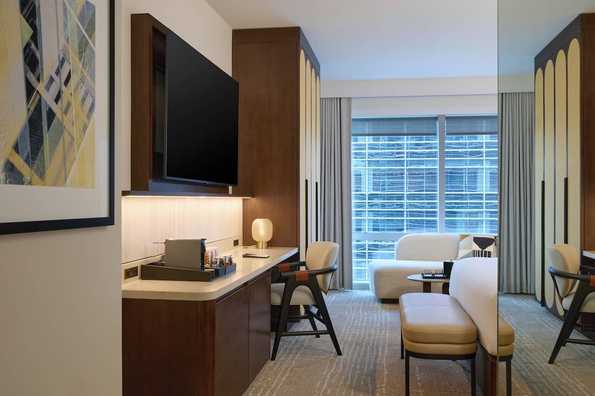 Premium bedding, down duvets, minibar, in-room safe