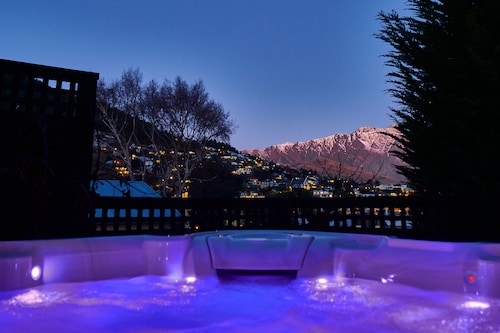 The Dairy Hotel Queenstown, A Naumi Chapter