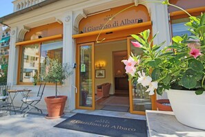 Exterior - Il Giardino di Albaro (Genoa)