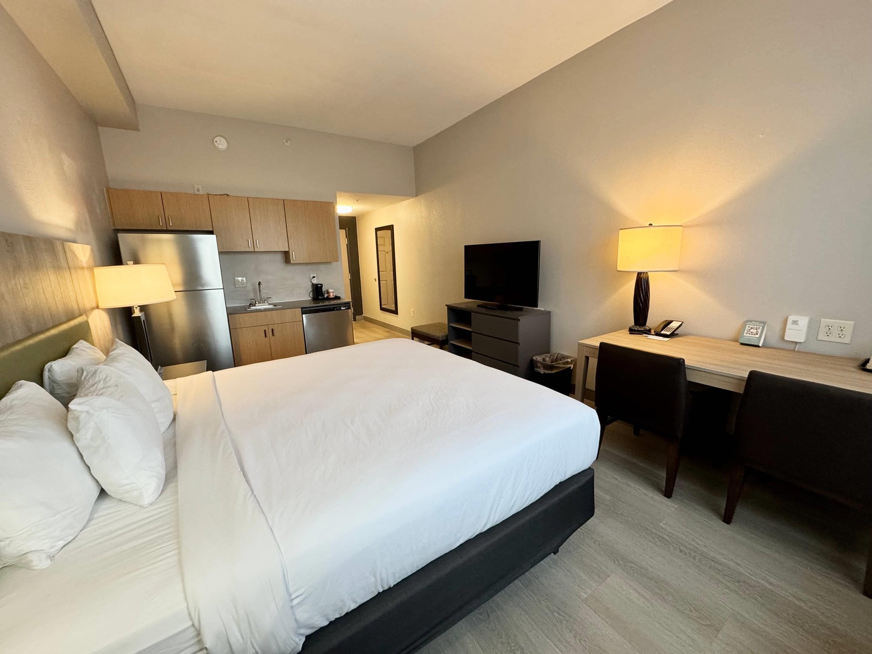 1 bedroom, premium bedding, in-room safe, desk