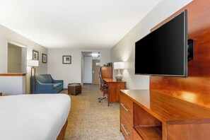 Business Suite, 1 King Bed with Sofa bed and Hot Tub, Non Smoking