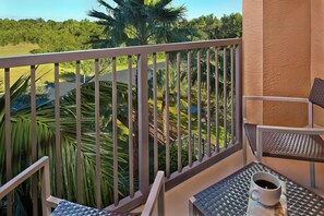 Premium bedding, desk, iron/ironing board, free cots/infant beds