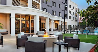 Courtyard By Marriott Stuart