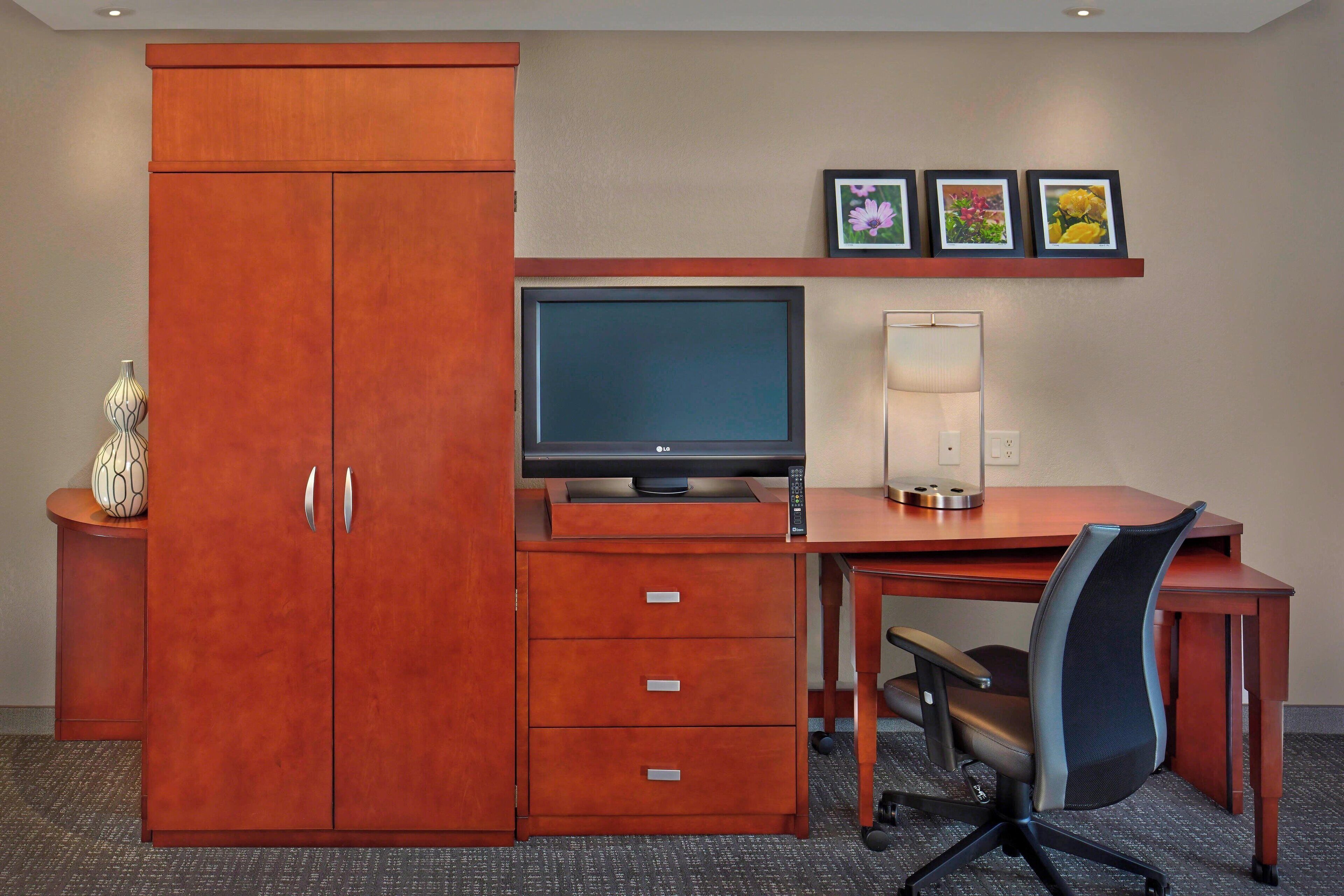 1 bedroom, premium bedding, desk, iron/ironing board