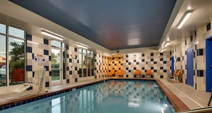 Holiday Inn Express Lexington North-Georgetown by IHG