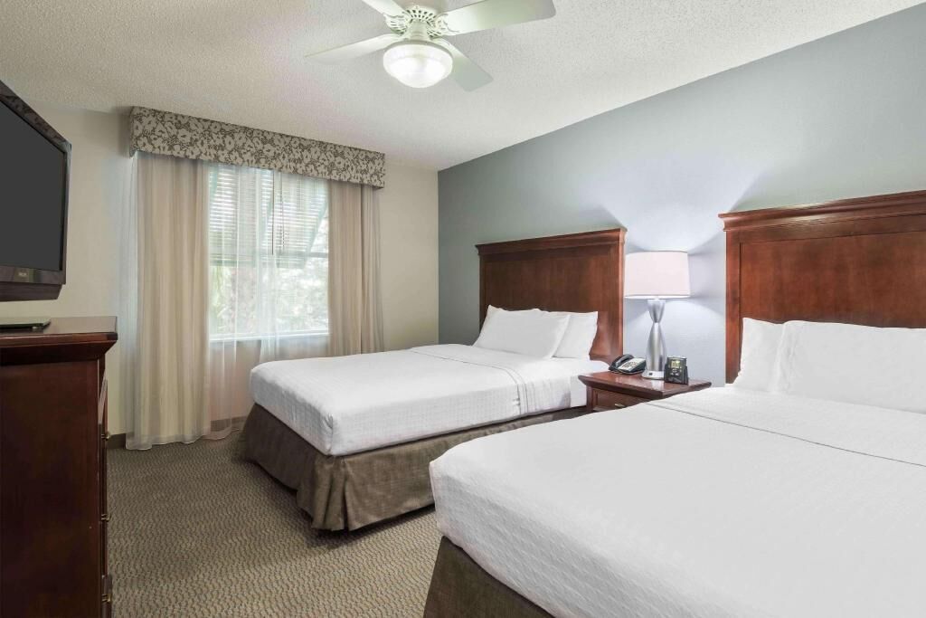 Desk, iron/ironing board, free cots/infant beds, free WiFi