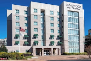 Welcome to Homewood Suites, a hotel with a central entrance and two wings, offering a convenient and accessible stay.