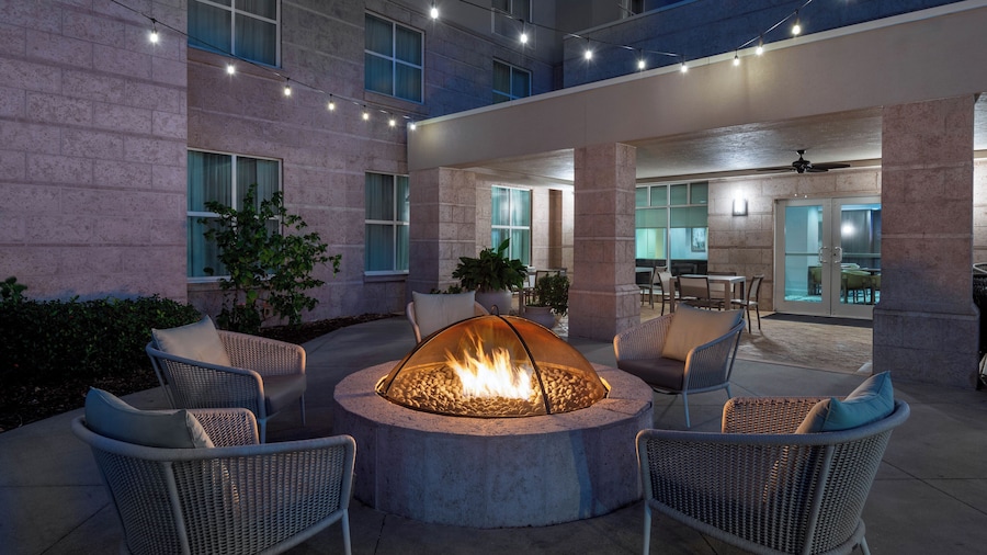 Homewood Suites by Hilton Tampa Airport - Westshore