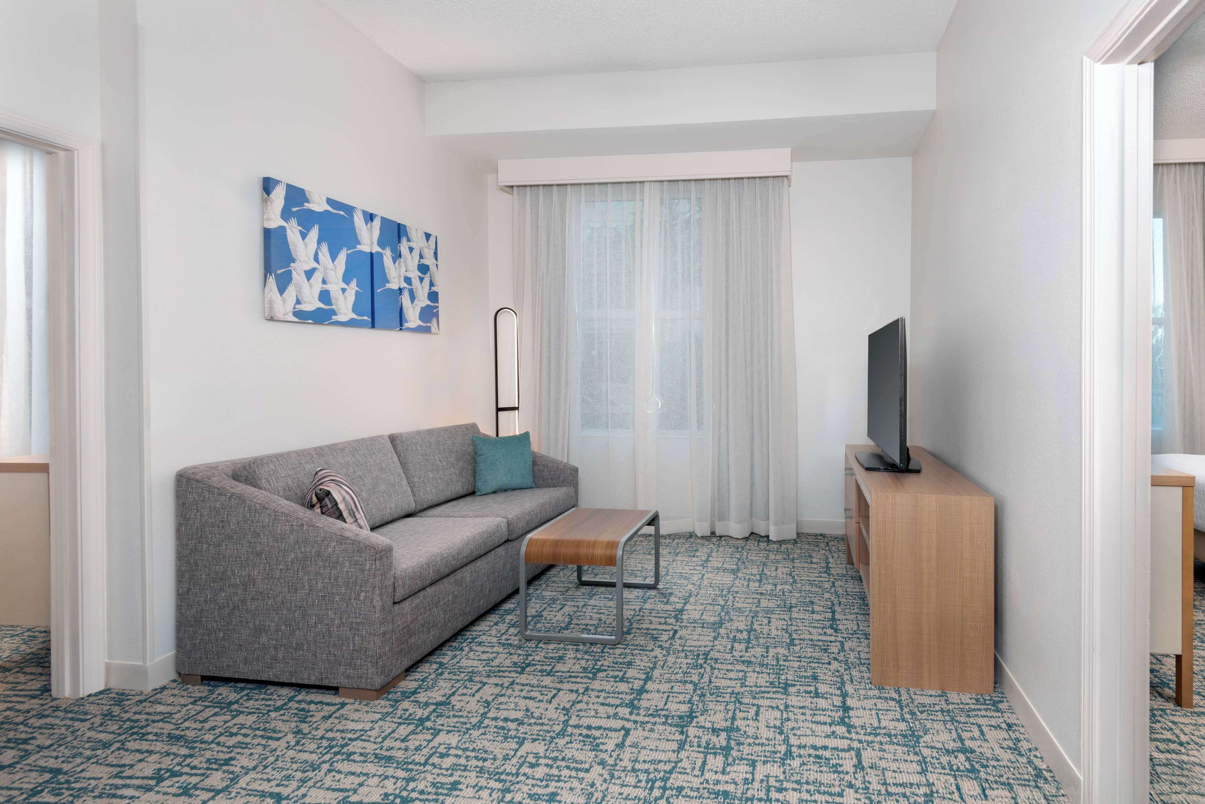 Suite, Accessible, Non Smoking | Living area | 32-inch TV with cable channels