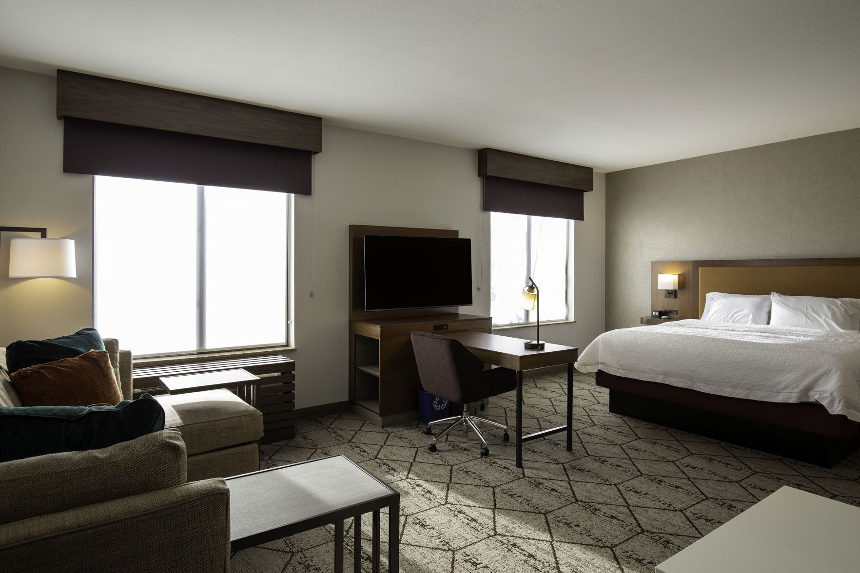 Premium bedding, in-room safe, desk, blackout drapes