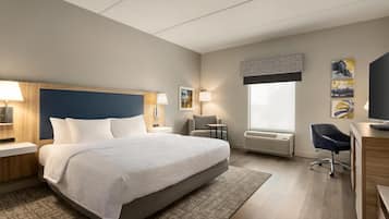 Room, 1 King Bed, Accessible Bathtub, Non Smoking (Mobility and Hearing Accessible)