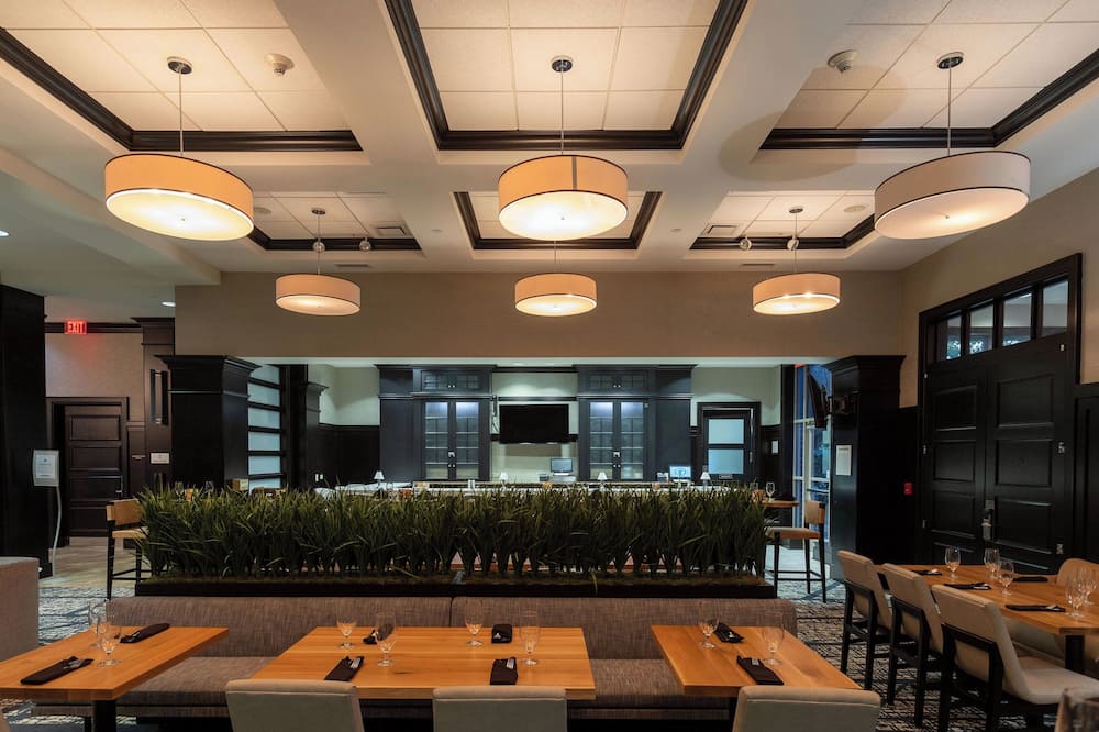 Sheraton Chicago Northbrook Hotel