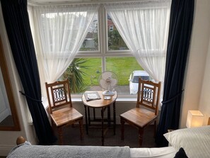 Habitación doble superior, baño en la habitación (1st Floor) | Wifi gratis 