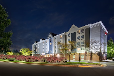 Exterior. Candlewood Suites Manassas by IHG