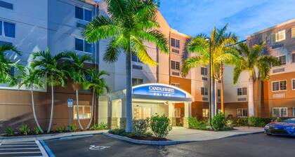 Candlewood Suites Fort Myers Sanibel Gateway by IHG