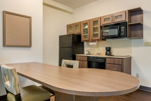 Suite, 1 Bedroom | Private kitchenette | Full-sized fridge, microwave, stovetop, dishwasher - Candlewood Suites Fort Myers Sanibel Gateway by IHG (Fort Myers)