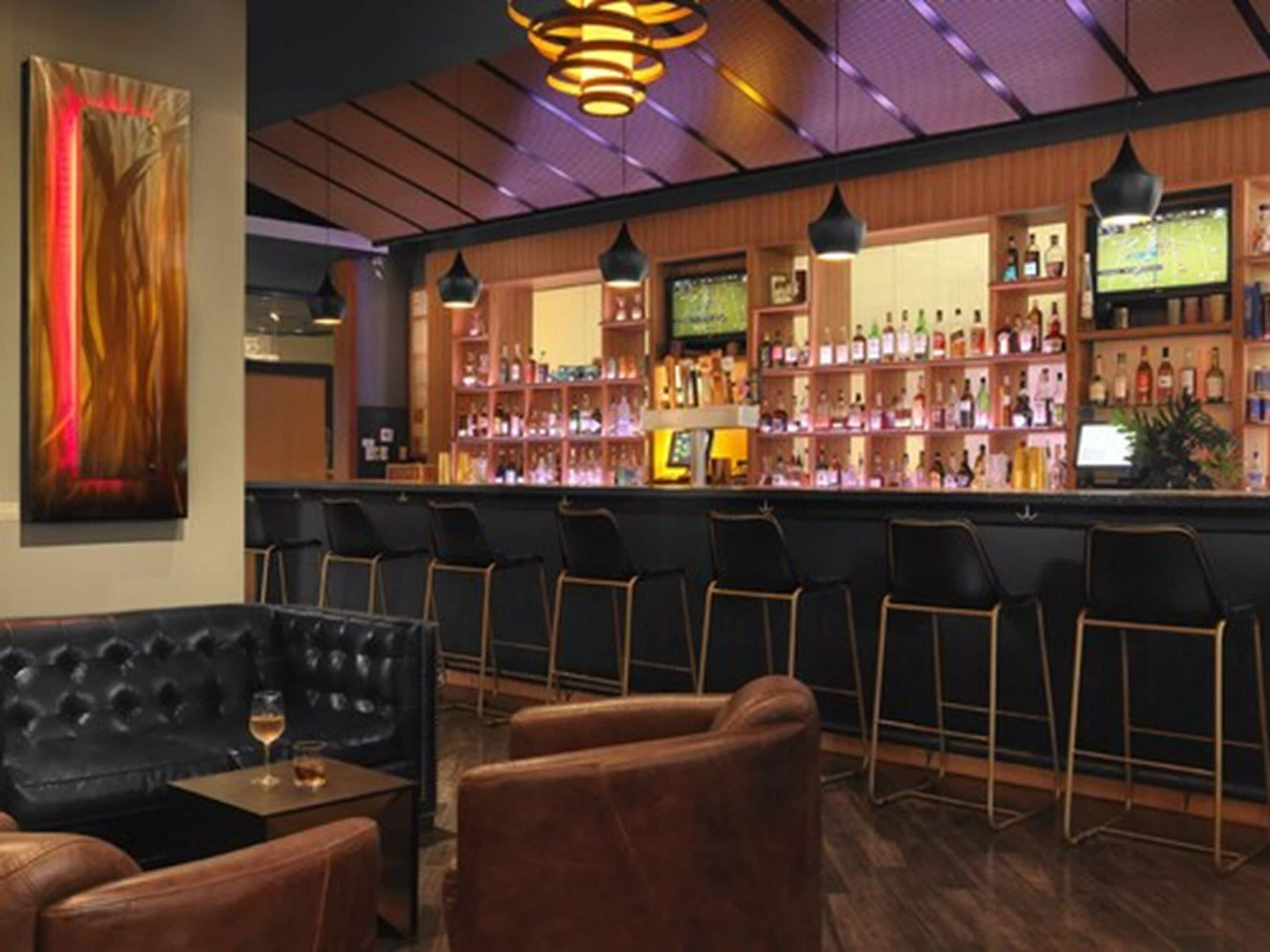 2 bares y 1 bar en la azotea