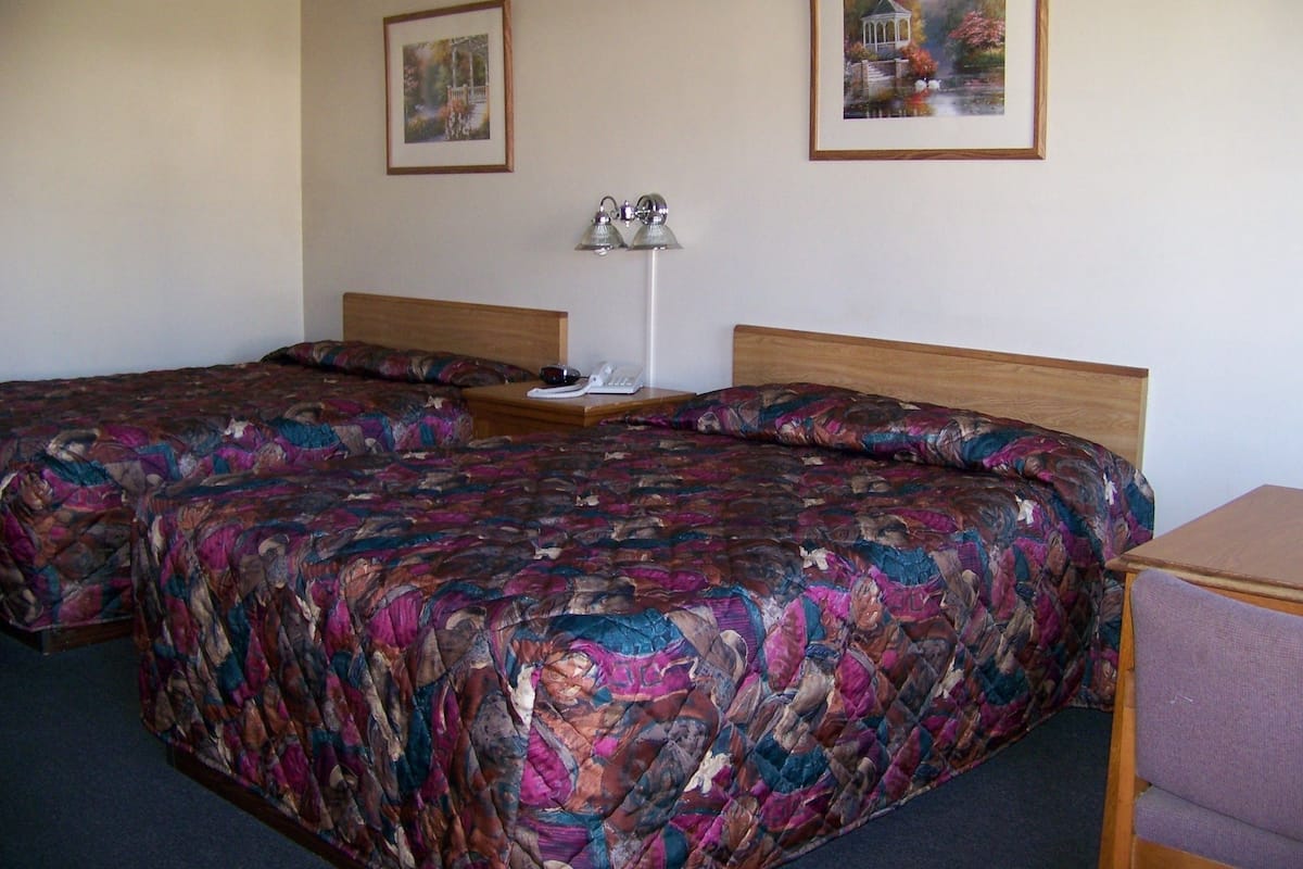Desk, bed sheets