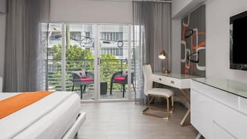 1 bedroom, Egyptian cotton sheets, premium bedding, pillowtop beds