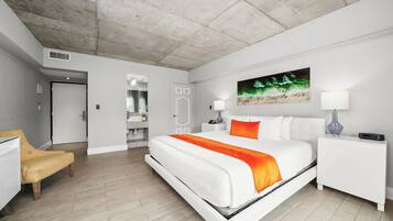 Egyptian cotton sheets, premium bedding, pillowtop beds, minibar