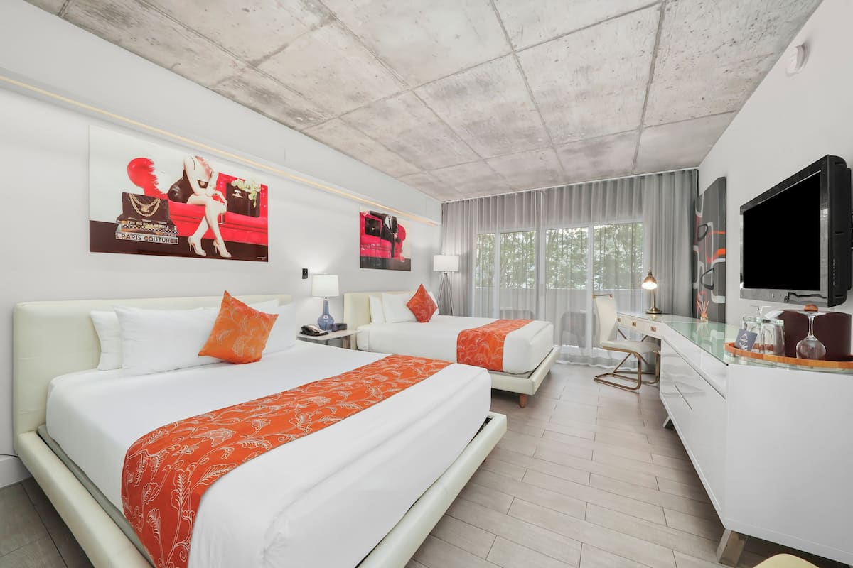 Habitación estándar, 2 camas de matrimonio, no fumadores, vistas a la ciudad | 1 dormitorio, sábanas de algodón egipcio, ropa de cama de alta calidad