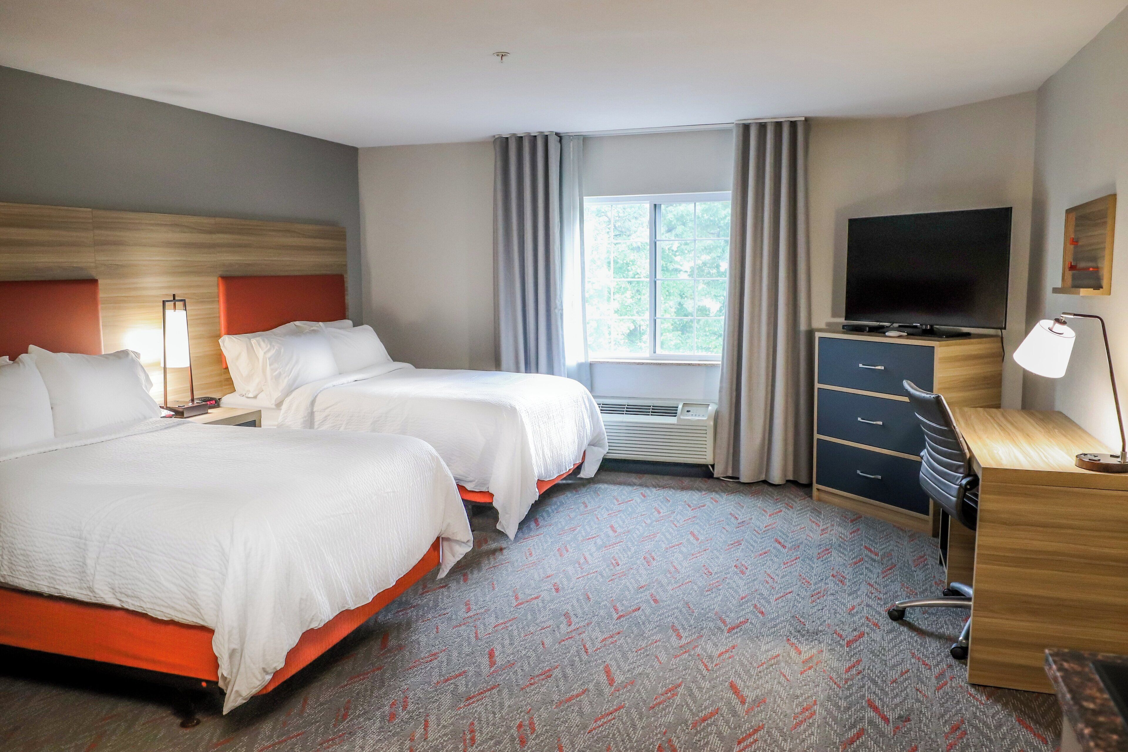 Studio Suite, 2 Double Beds | Desk, blackout drapes, iron/ironing board, free WiFi