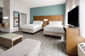 Studio Suite, 2 Tempat Tidur Double, dapur | Brankas, meja kerja, setrika/meja setrika, dan Wi-Fi gratis