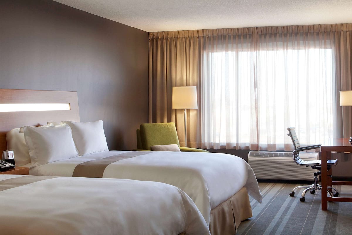 Standard Room, 2 Queen Beds | Down duvets, pillow-top beds, in-room safe, desk