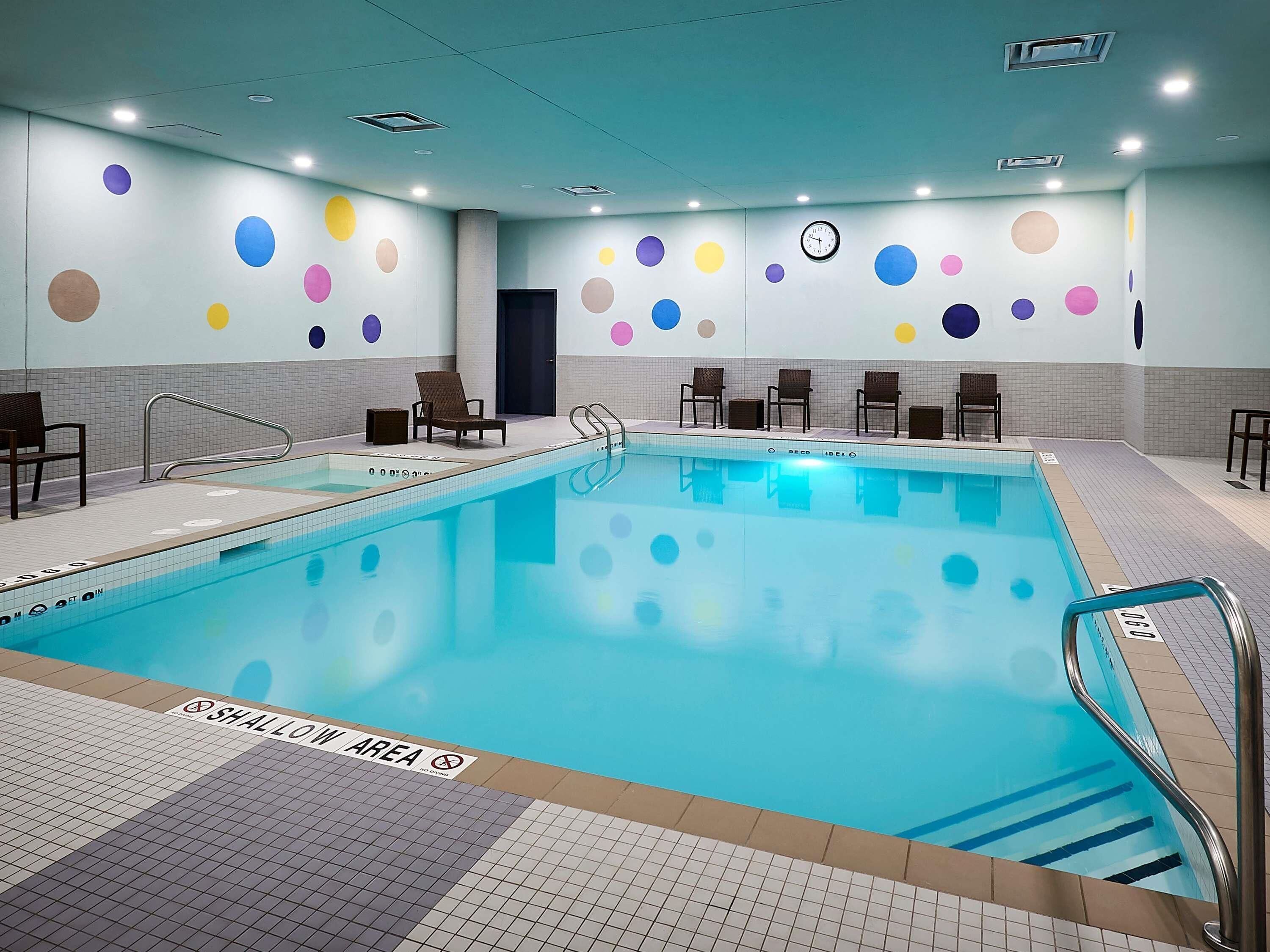 Una piscina techada