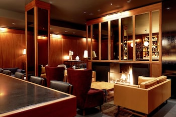 2 bars/lounges at Smyth Tribeca