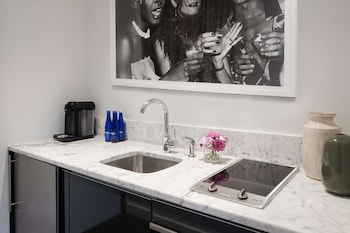 Penthouse, Terrace (Penthouse Suite) | Room amenity at Smyth Tribeca