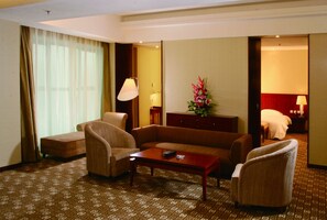 32-inch flat-screen TV with cable channels, TV - Ji Hotel (Beijing)
