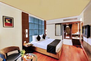 Blue Ribbon Room | Premium bedding, Select Comfort beds, minibar, in-room safe - Iris Hotel (Bengaluru)