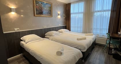 Orange Tulip Hotel Amsterdam - Hostel