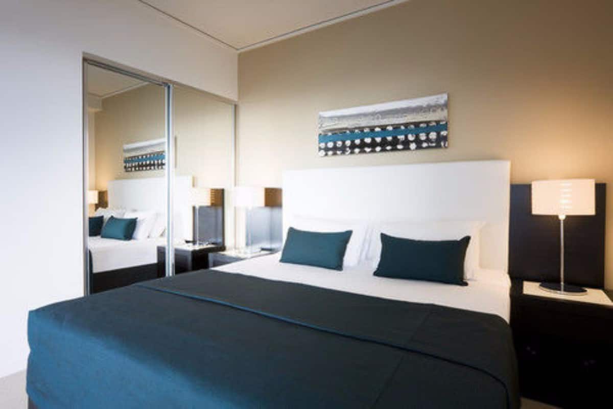 3 Schlafzimmer, Zimmersafe, Schreibtisch, Bügeleisen/Bügelbrett