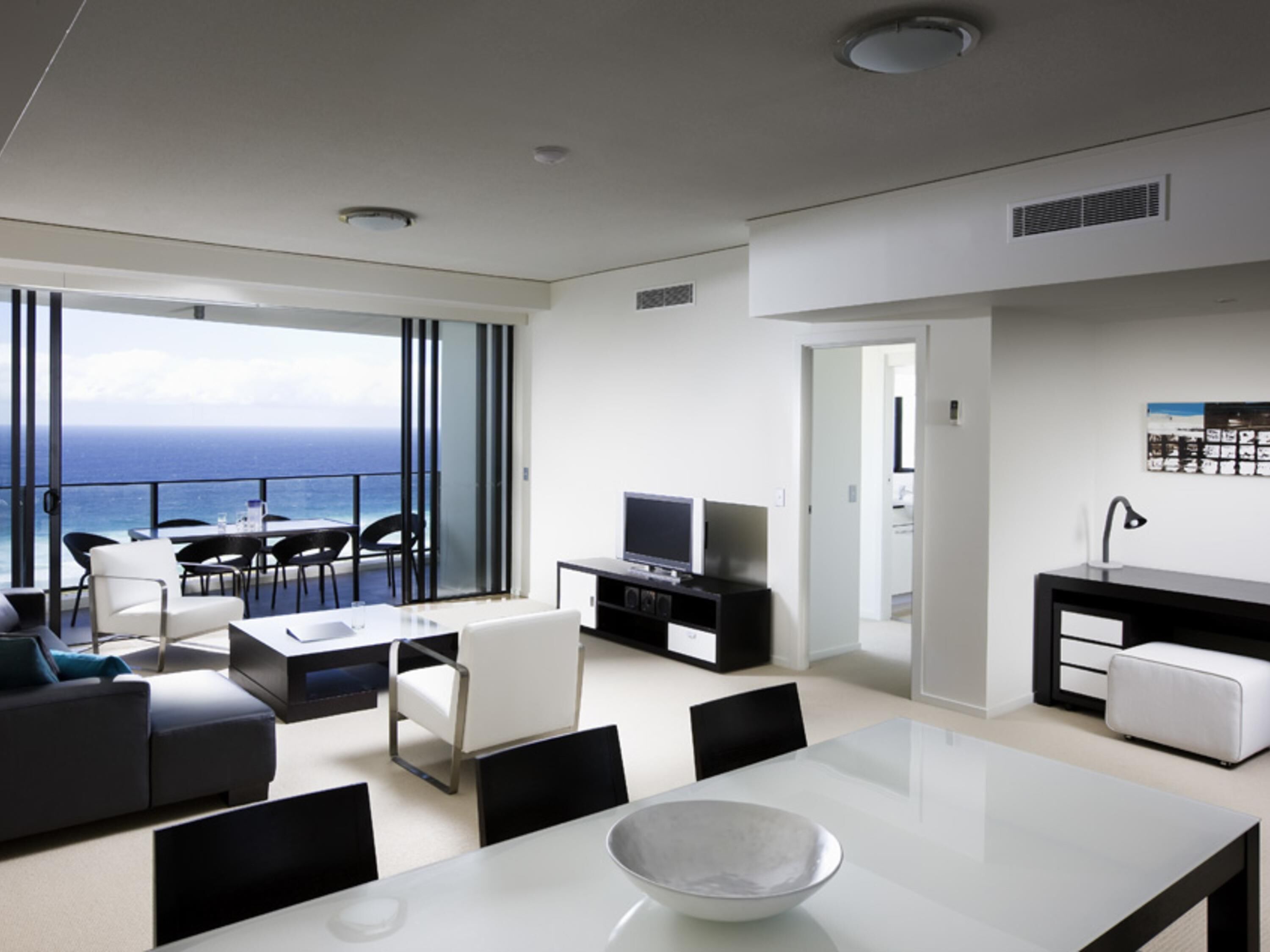 Suite, 3 dormitoris (Ocean) | Caixa forta a l'habitació, escriptori i planxa i posts de planxar 