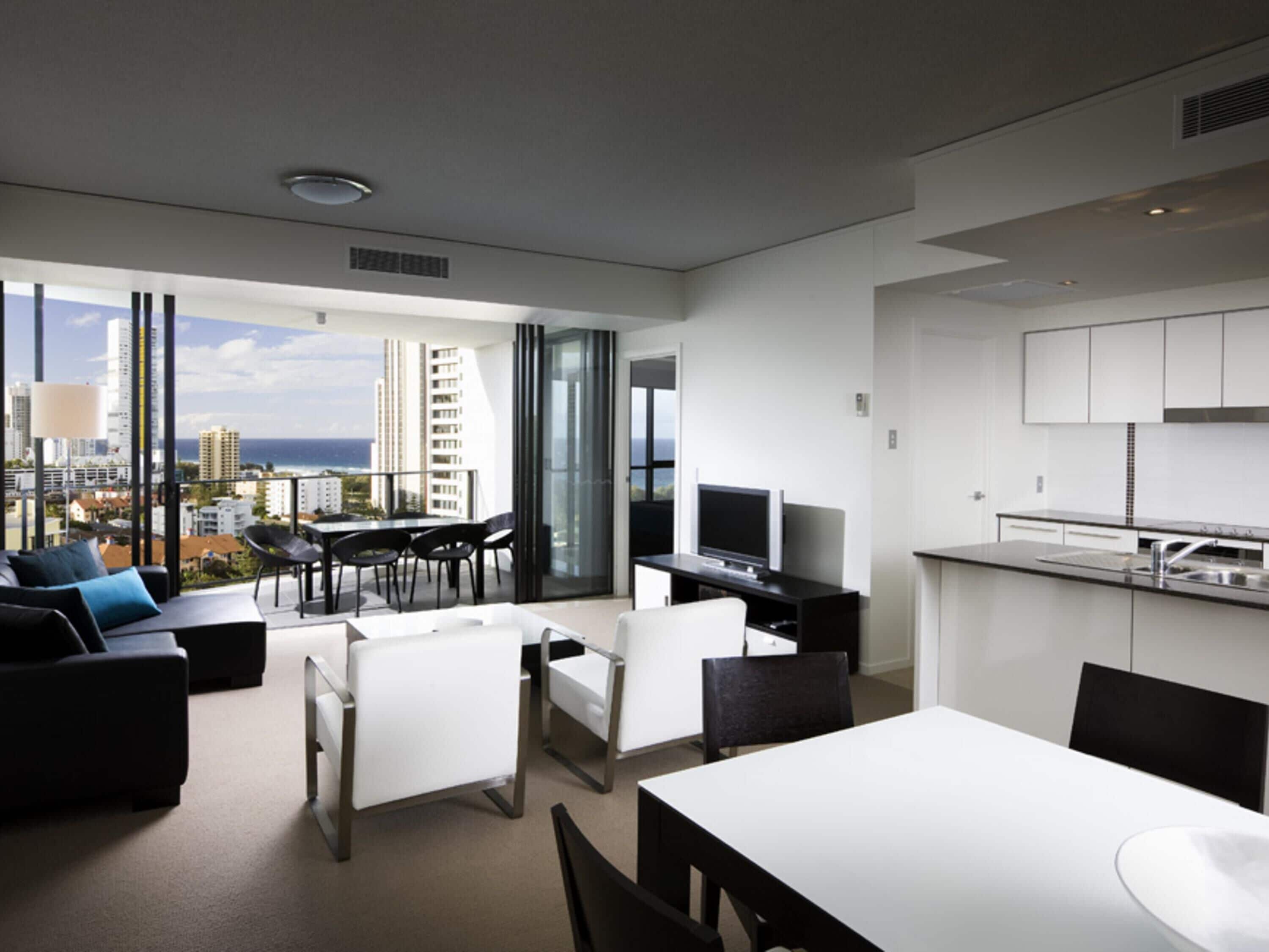 Habitación, 2 habitaciones (Ocean) | Caja fuerte, escritorio, tabla de planchar con plancha y cunas (de pago)