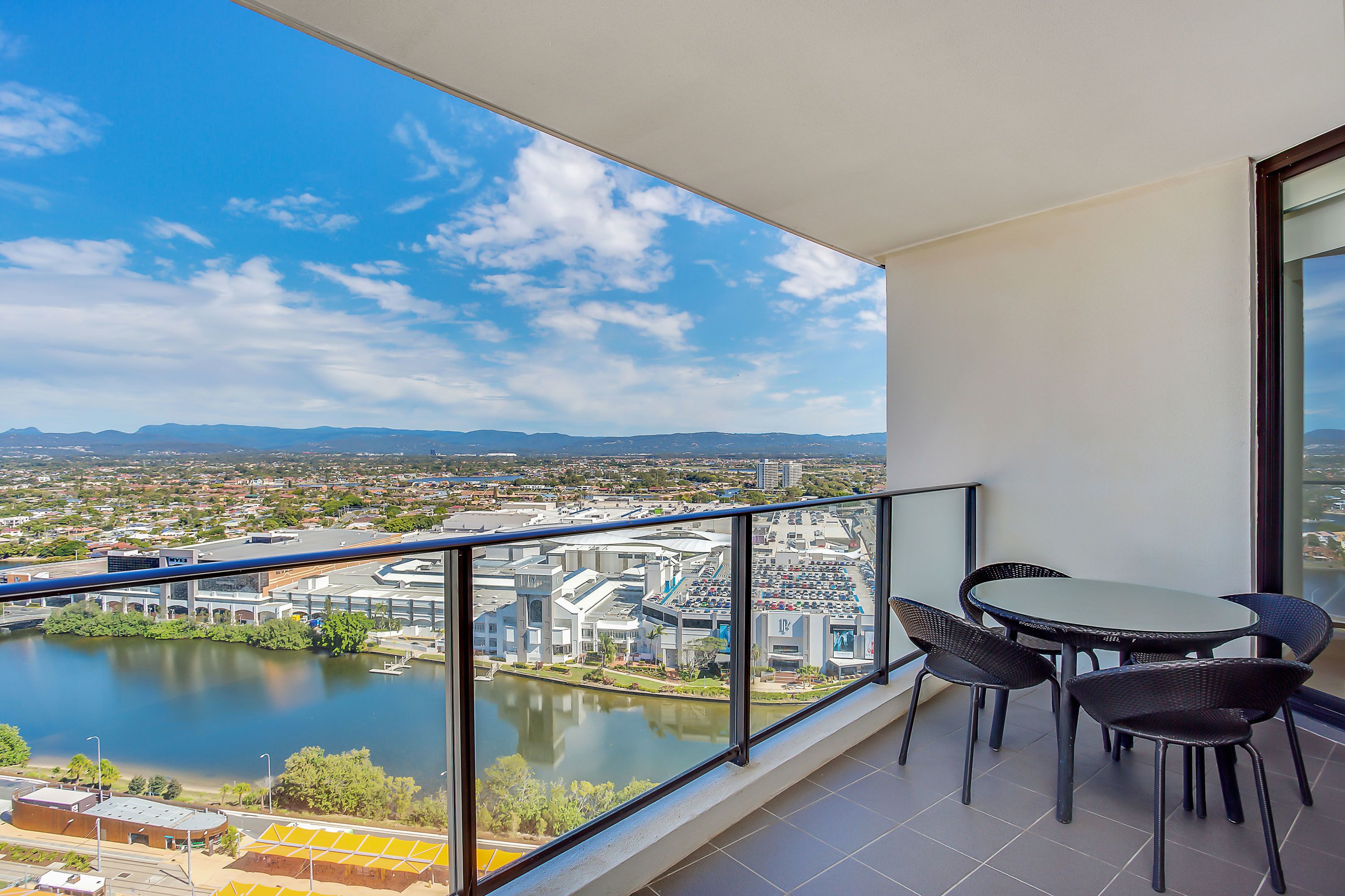 Mantra Sierra Grand — image 7