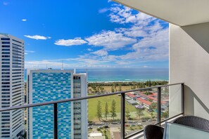 Balcony view - Mantra Sierra Grand (Broadbeach)