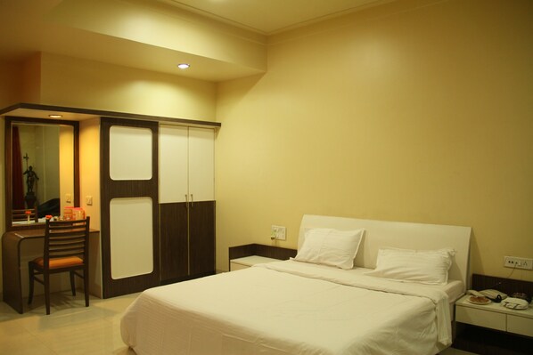 Free WiFi, alarm clocks