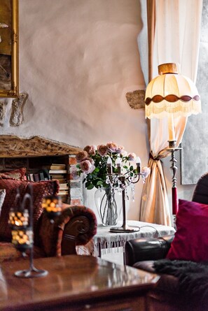 Apartemen Deluks, 2 kamar tidur (with sauna and fireplace) | Area keluarga | TV LCD