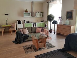 Economy Apartment | Living room | LCD TV