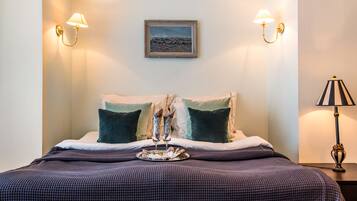 Apartemen Deluks, 3 kamar tidur (with sauna or balcony) | 1 kamar tidur, minibar, dan didekorasi berbeda-beda