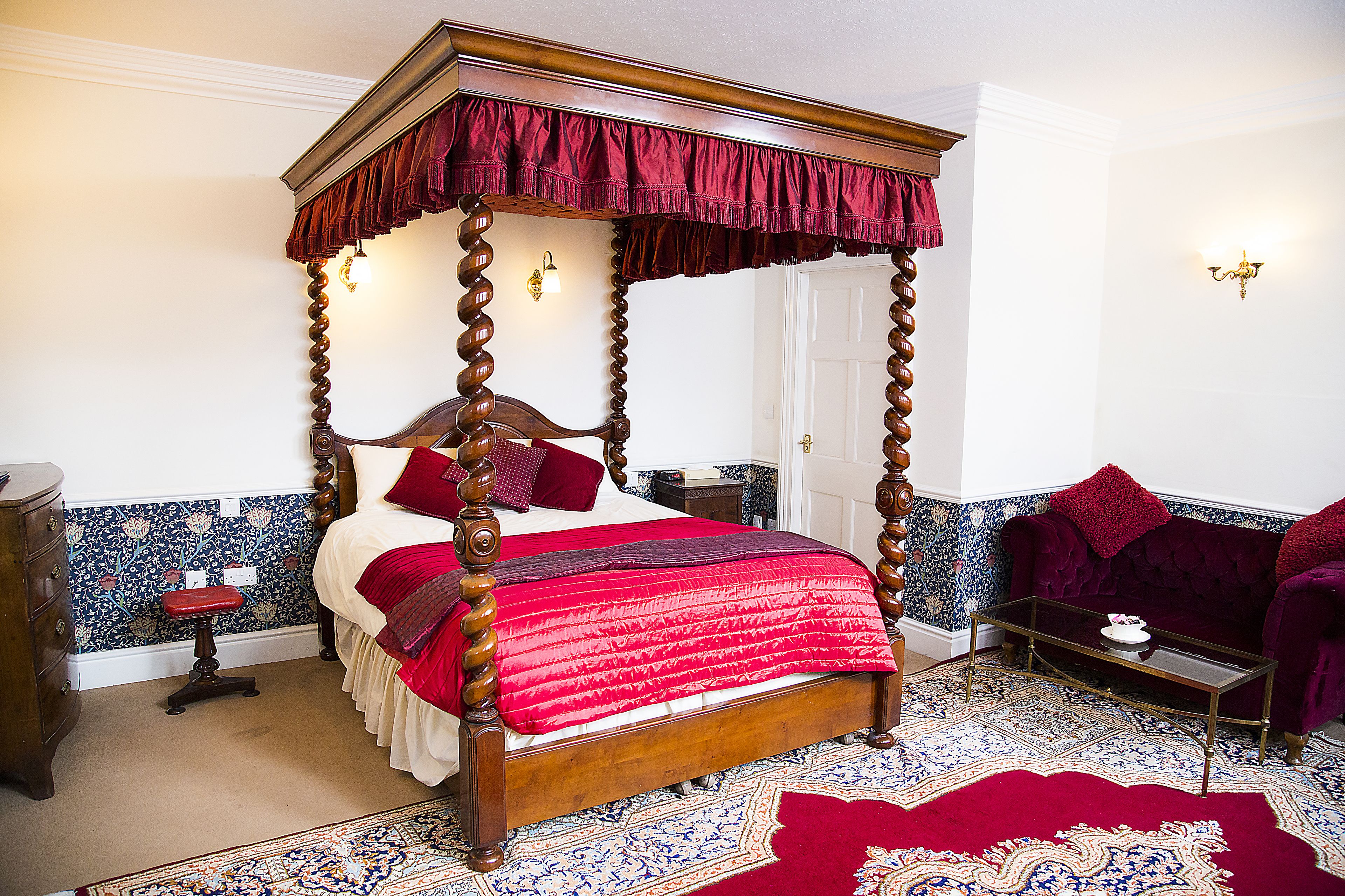 standard room, 1 double bed, non smoking (canopy bed) | desk, iron/ironing board, free wifi, bed sheets