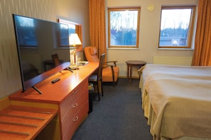 Desk, laptop workspace, iron/ironing board, free WiFi