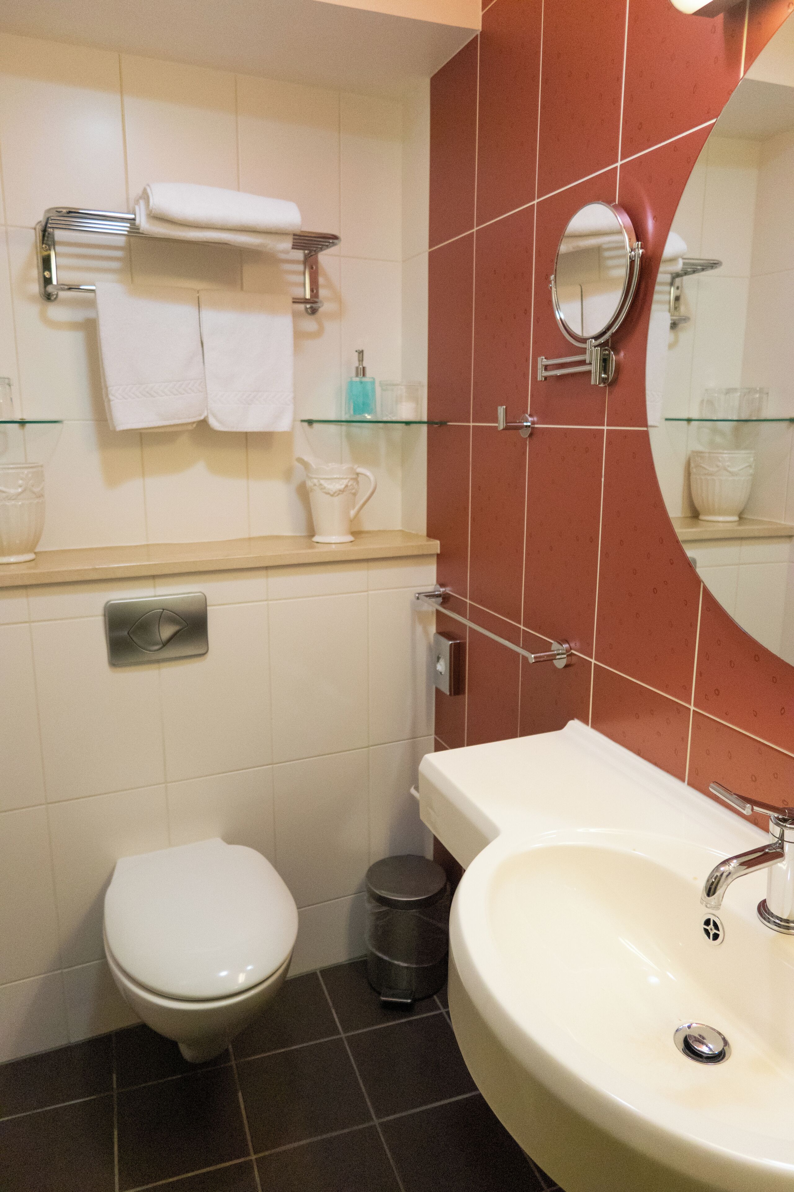 shower, hair dryer, heated floors, towels