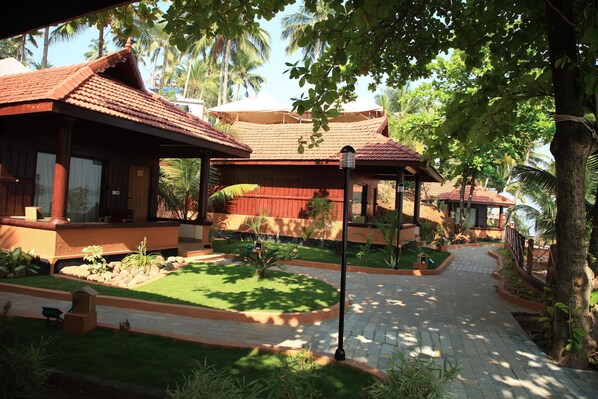 Standard Cottage | Exterior