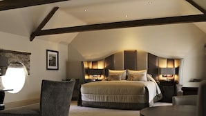 Luxury Double or Twin Room, Ensuite (Courtyard Bedroom) - Close House (Newcastle-upon-Tyne)