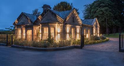 Close House