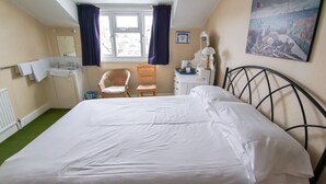 Standard Double Room, Shared Bathroom - Dillons Hotel - B&B (London)